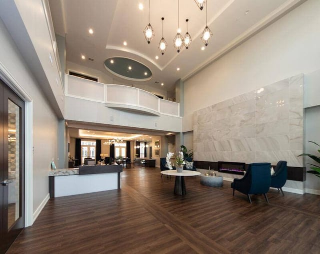2_Suwanee-Georgia-Lobby-foyer-800x637
