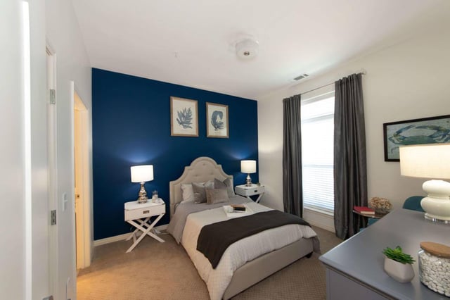 3_Suwanee_Apt-bedroom
