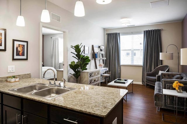 Heartis_Suwanee_IL_DemoHome_01